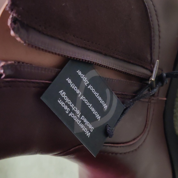 NWT Vionic Women's Brynn Mid-Calf Waterproof Lug Sole Boot in Scotch Size 5 - Picture 7 of 12